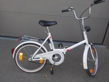 Retro plooifiets beschikbaar voor biedingen