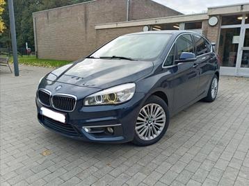 Bmw 218D/ 243.000km/ Luxury/ Euro 6b/ Full Option/ CT OK disponible aux enchères