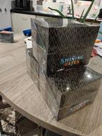 Shining fates mini tin sealed set van 10 doosjes, Huis en Inrichting, Woonaccessoires | Cd- en Dvd-rekken, Ophalen of Verzenden