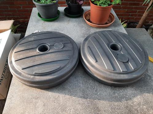 2 parasolvoeten, Tuin en Terras, Parasols, Zo goed als nieuw, Parasolvoet, Ophalen