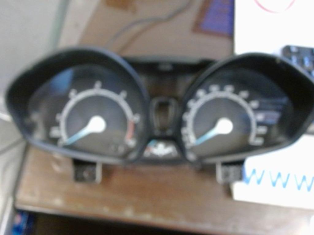 Compteur Ford Transit Courrier 1.6TDCi 70kw ET76-10849-CH, Enlèvement, Utilisé, Ford