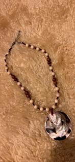 Collier perlé Pearl Shell, Beige, Avec pendentif, Enlèvement ou Envoi, Neuf