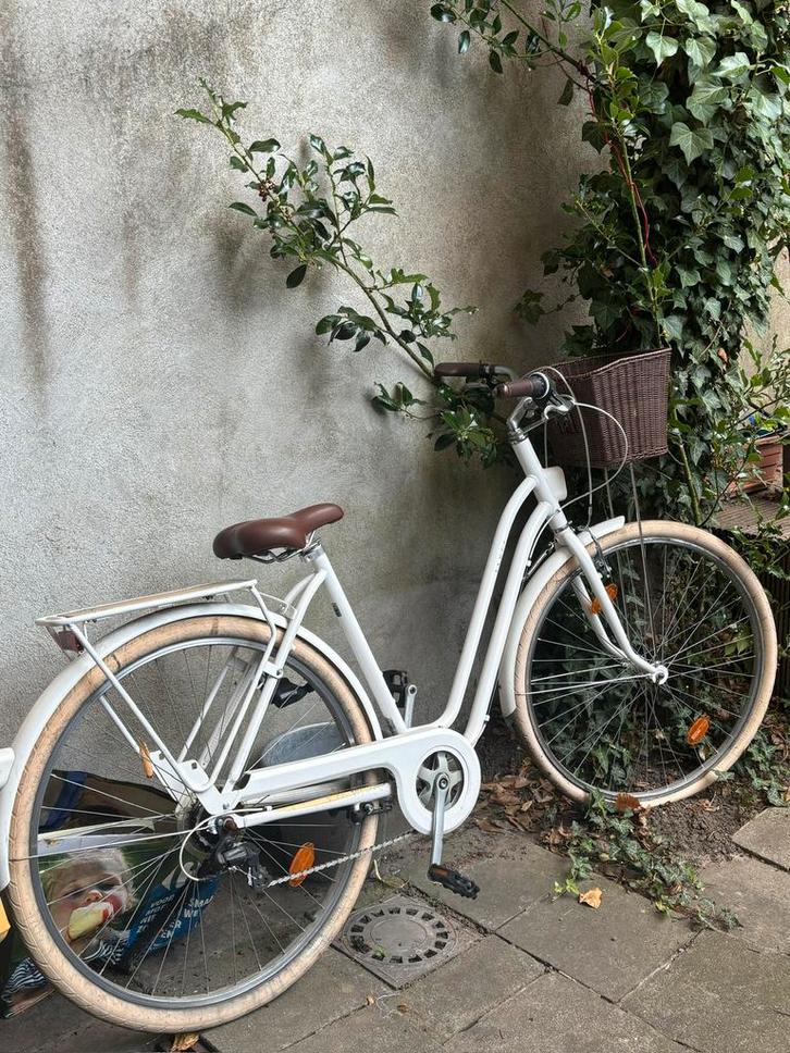 Elops damesfiets witte fiets ophaling, Fietsen en Brommers, Fietsen | Dames | Damesfietsen, Zo goed als nieuw, Overige merken