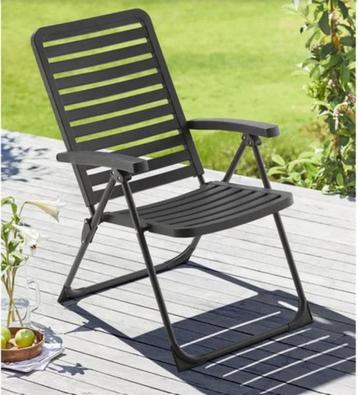 3 nieuwe Livarnor g tuinstoelen met nieuwe kussens  beschikbaar voor biedingen