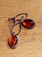 Oorringen, oorstekers. Zilver en amber, Ophalen of Verzenden, Zo goed als nieuw, Zilver, Zilver