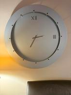 Horloge métal diamètre 1 m, Ophalen, Zo goed als nieuw, Analoog, Wandklok