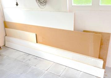 partij platen witte melamine spaanplaat, en MDF plaat beschikbaar voor biedingen