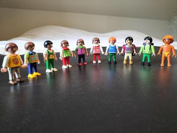 10 Playmobil kinderfiguurtjes