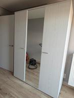 kleerkasten, Enlèvement, Comme neuf