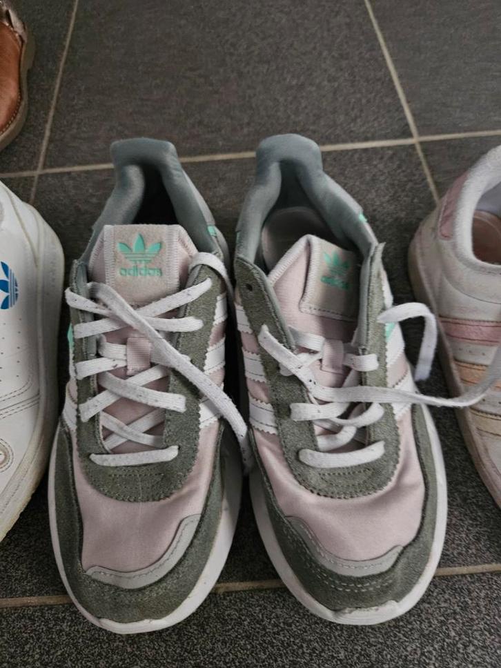 kinderschoenen adidas en nike, Kinderen en Baby's, Kinderkleding | Schoenen en Sokken, Ophalen of Verzenden