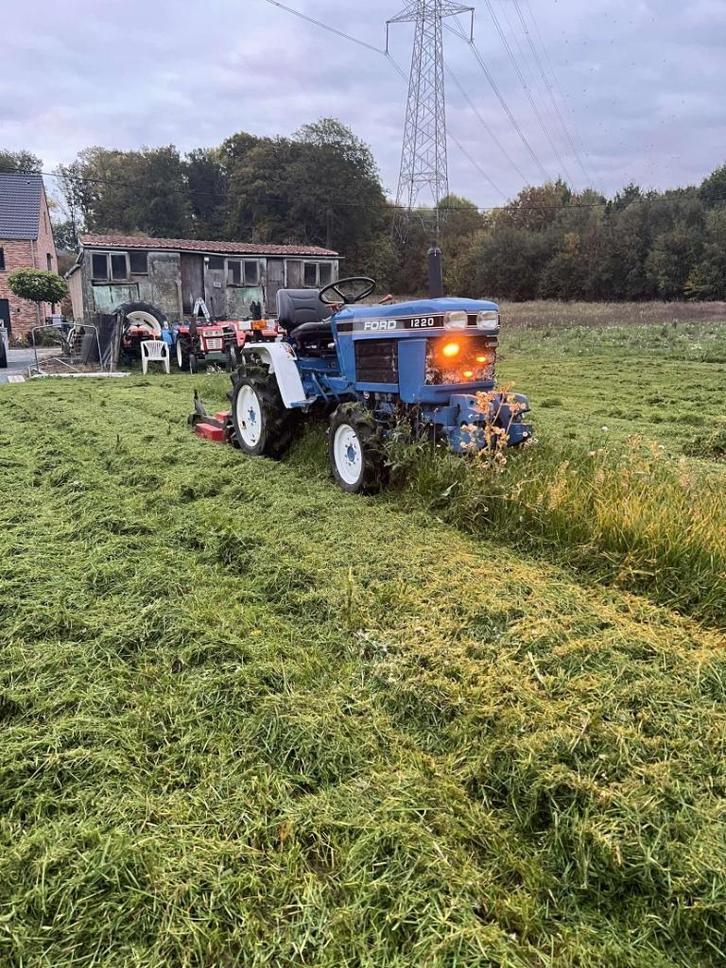 Tuinenleuckx minitractor werktuigen kraan & chauffeur tehuur, Zakelijke goederen, Landbouw | Tractoren, tot 2500, Overige merken