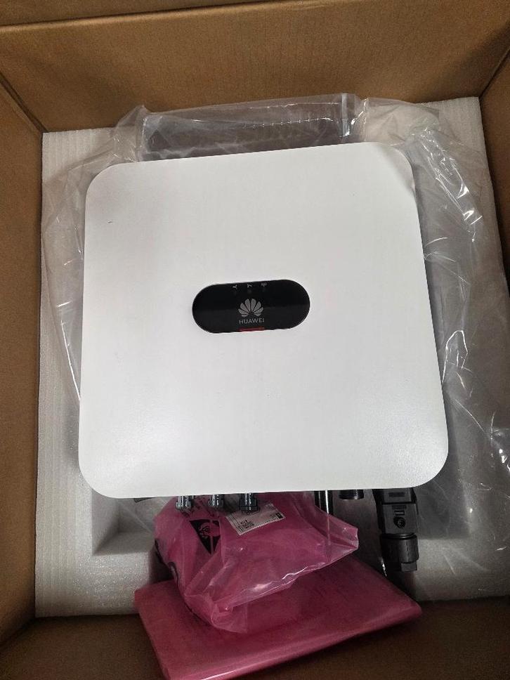 Onduleur Huawei, Doe-het-zelf en Bouw, Zonnepanelen en Toebehoren, Zo goed als nieuw, Overige typen, Ophalen