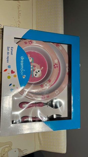 Eetset baby beschikbaar voor biedingen