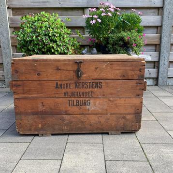 Kist Wijnhandel Tilburg Andre Kerstens beschikbaar voor biedingen