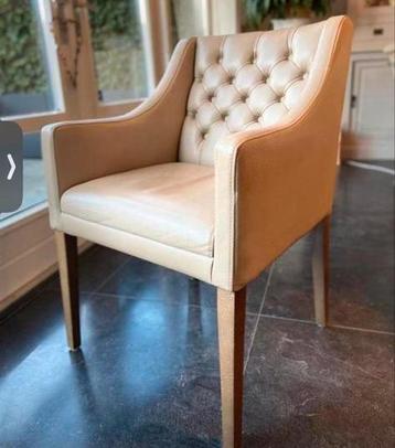4xlederen stoelen+2X lederen banken zie foto’s/beschrijving beschikbaar voor biedingen