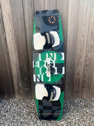 Kiteboard underground 132 beschikbaar voor biedingen