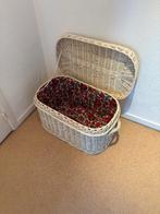 witte rieten mand, Ophalen, Mand, Zo goed als nieuw, Riet