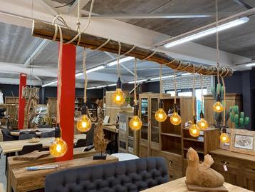 teakhouten boomstamlamp beschikbaar voor biedingen
