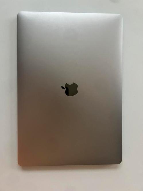 Macbook pro 2019 i9, Computers en Software, Apple Macbooks, Zo goed als nieuw, MacBook, 15 inch, 2 tot 3 Ghz, 512 GB, 16 GB, Azerty