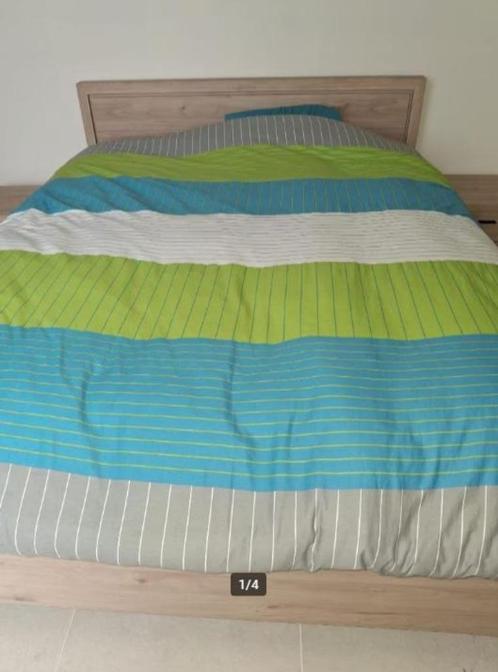Slaapkamer, Huis en Inrichting, Slaapkamer | Bedden, Zo goed als nieuw, Tweepersoons, 160 cm, 200 cm, Hout, Bruin, Ophalen