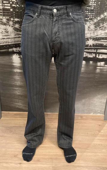 Zwarte gestreepte broek Zilton  (28-29/32) beschikbaar voor biedingen