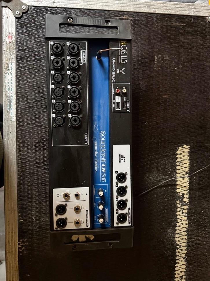 Soundcraft UI16 Digitale Mengtafel, Muziek en Instrumenten, Mengpanelen, Gebruikt, 10 tot 20 kanalen, Microfooningang, Ophalen of Verzenden