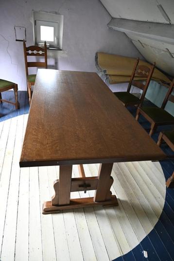 Table et 6 chaises beschikbaar voor biedingen