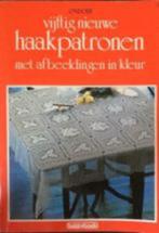 Vijftig nieuwe haakpatronen met afbeeldingen in kleur, Ophalen