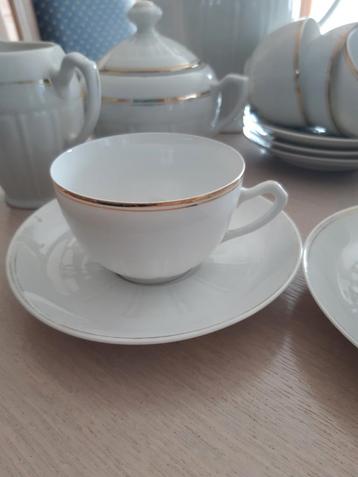 Koffie servies beschikbaar voor biedingen