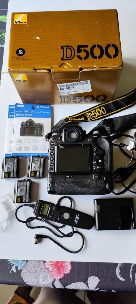 NIKON D500 + poignée MB-17 originale + 3 accus originaux, Audio, Tv en Foto, Fotocamera's Digitaal, Gebruikt, Spiegelreflex, Nikon