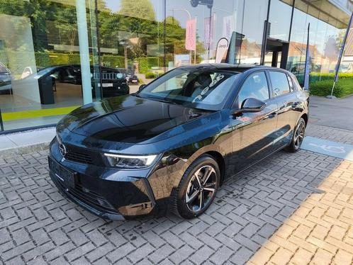 Opel Astra EDITION 5DR 1.2 TURBO 110PK MT6 *ALL SEASON BAND, Auto's, Opel, Astra, Benzine, Berline, Handgeschakeld, Zwart, Zwart