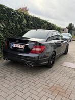MERCEDES BENZ C200 2012 C63 AMG KIT BLACK EDITION, Auto's, Automaat, Achterwielaandrijving, Zwart, 4 cilinders