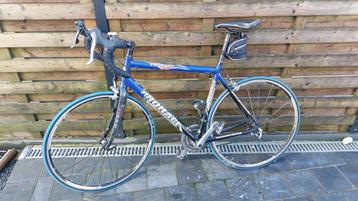 racefiets  beschikbaar voor biedingen