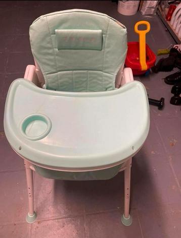 Kinderstoel in goede staat ! beschikbaar voor biedingen