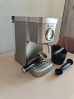 Koffiemachine met melkopschuimer, Elektronische apparatuur, Ophalen, Gebruikt