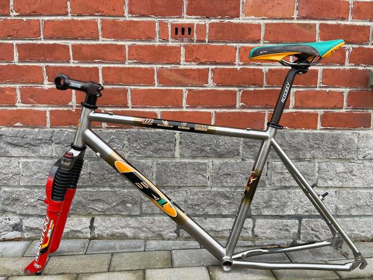 Mountainbike B1 Titanium/Manitou Sx Carbon, Fietsen en Brommers, Fietsonderdelen, Zo goed als nieuw, Mountainbike, Frame, Ophalen of Verzenden