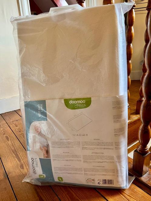 Doomoo Rest Easy Groot Hellend Vlak Kussen 60cm, Kinderen en Baby's, Kinderkamer | Beddengoed, Zo goed als nieuw, Kussen, Wit