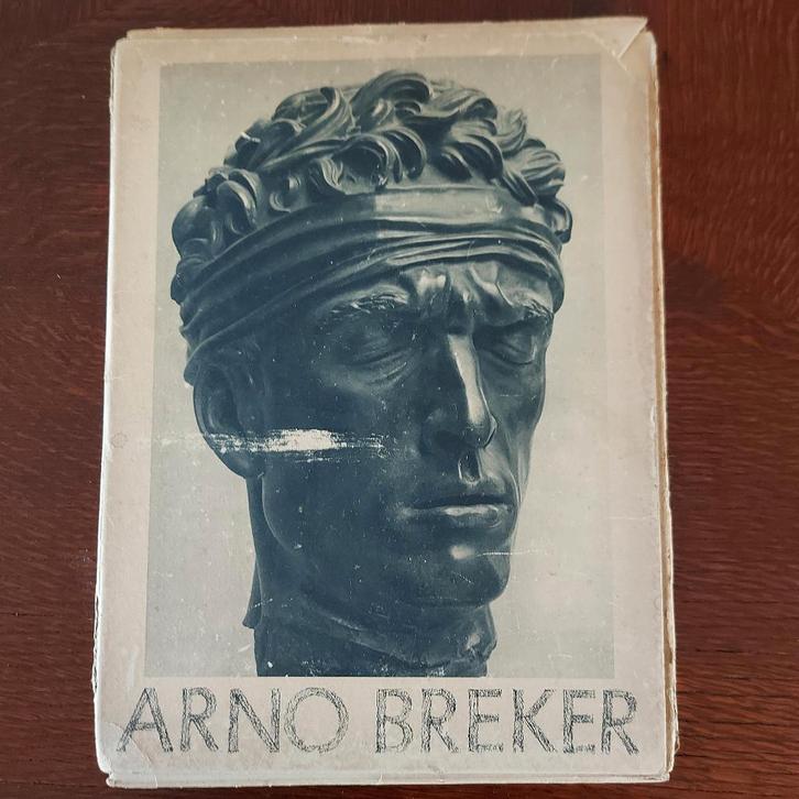 Arno Breker Mappe 1943 Charlotte Rohrbach Fotogravures Etsen, Boeken, Kunst en Cultuur | Beeldend, Gelezen, Beeldhouwkunst, Ophalen of Verzenden