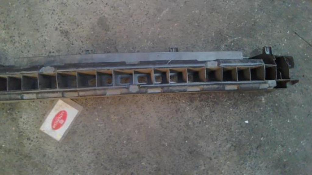 Renfort pare choc arrière Renault Clio 4 2012-2016 LP/10828, Pare-chocs, Renault, Enlèvement, Utilisé