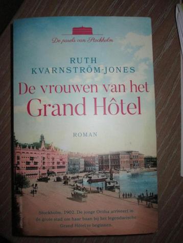 De vrouwen van het Grand Hotel ( Historische roman ) beschikbaar voor biedingen