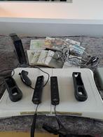 WII Console Nintendo met fit module, Enlèvement ou Envoi, 2 joueurs, À partir de 12 ans, Utilisé