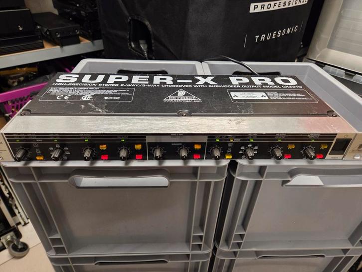 Behringer cx2310 crossover, Musique & Instruments, DJ sets & Platines, Enlèvement ou Envoi