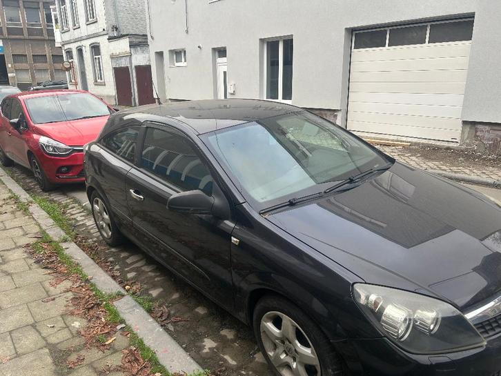 Opel Astra GTC, Autos, Opel, Particulier, Astra, ABS, Airbags, Air conditionné, Ordinateur de bord, Verrouillage central, Air conditionné automatique