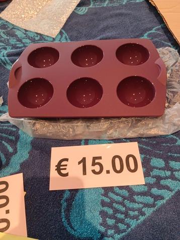 Tupperware beschikbaar voor biedingen