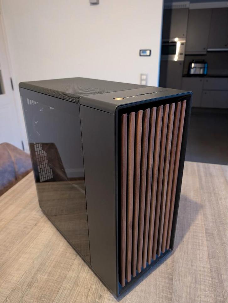 PC - Zelf samengesteld, Computers en Software, Desktop Pc's, Zo goed als nieuw, SSD, 32 GB, Met videokaart, Gaming, Ophalen