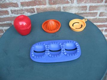 tupperware: appeldoosje, citruspers, crousti party beschikbaar voor biedingen