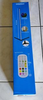 Grundig led vloerlamp USB, 100 tot 150 cm, Ophalen of Verzenden, Zo goed als nieuw, Modern