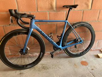 In topconditie: racefiets aurum magma beschikbaar voor biedingen