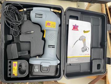Lucht compressor Top Craft 12/ XYZ257 in draagkistje beschikbaar voor biedingen