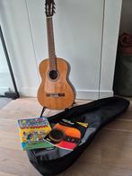 Akoestische gitaar met attributen, Ophalen, Zo goed als nieuw, Klassieke of Spaanse gitaar